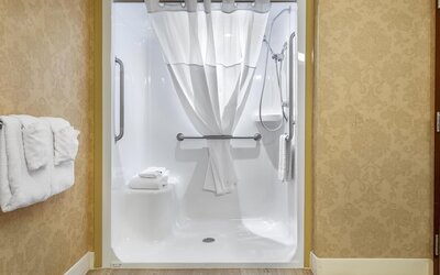 Best Western Plus Fredericton Hotel & Suites