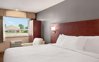 Days Inn by Wyndham Fredericton