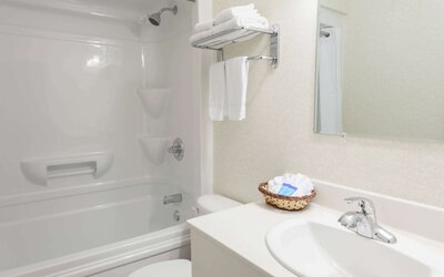 Days Inn by Wyndham Fredericton