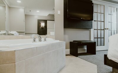 Crowne Plaza Fredericton-Lord Beaverbrook by IHG