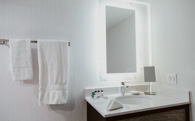 Crowne Plaza Fredericton-Lord Beaverbrook by IHG