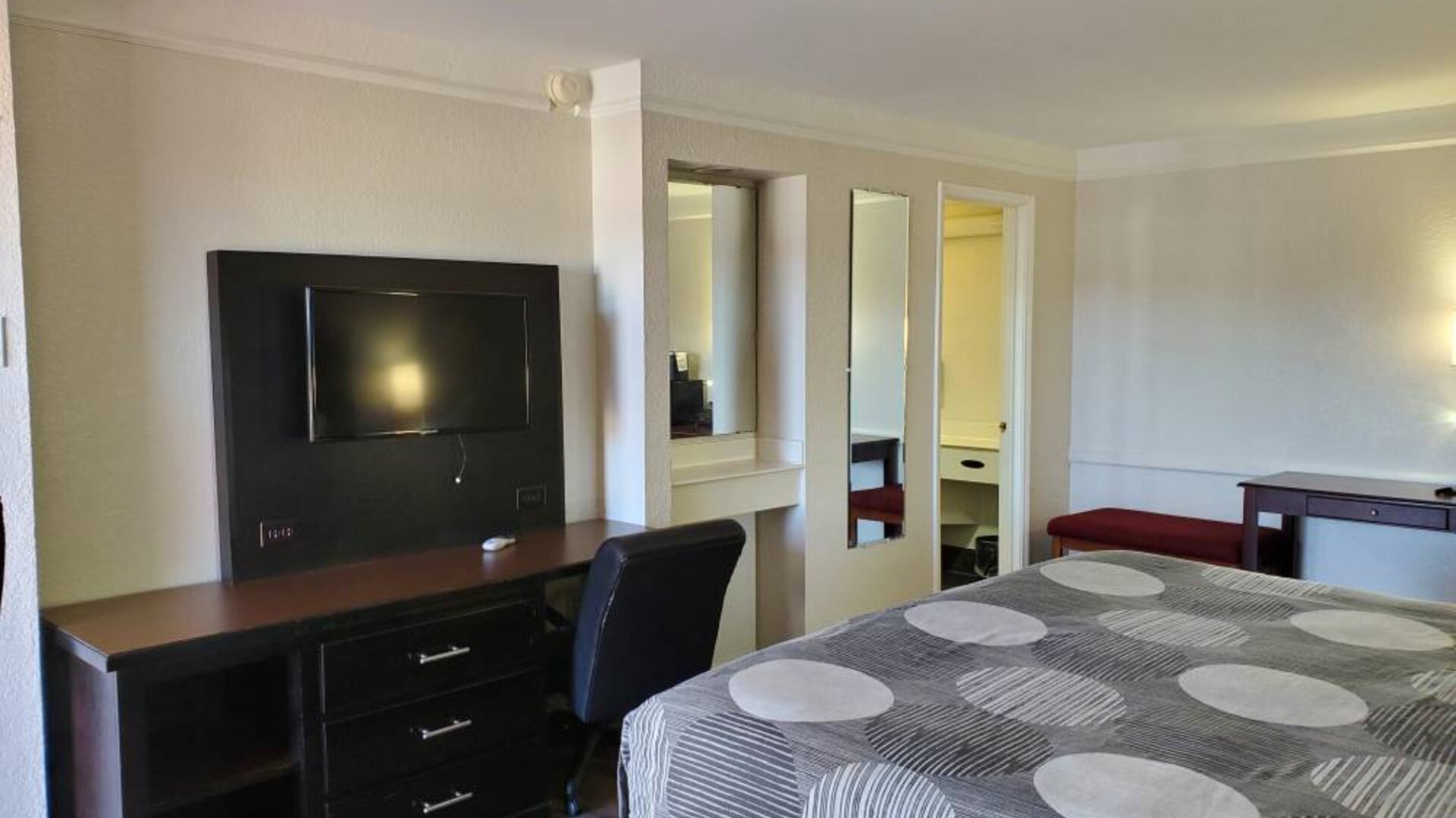 Day use room at Relax Inn.