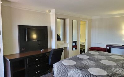 Day use room at Relax Inn.