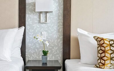 Arya Residences & Suites
