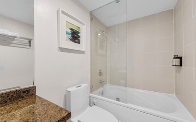Arya Residences & Suites