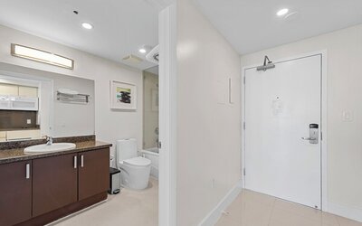 Arya Residences & Suites
