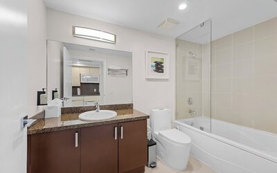 Arya Residences & Suites