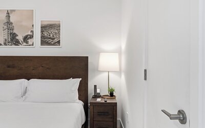 Lux Studio W City Views and Pool