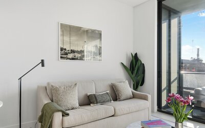 Lux Studio W City Views and Pool