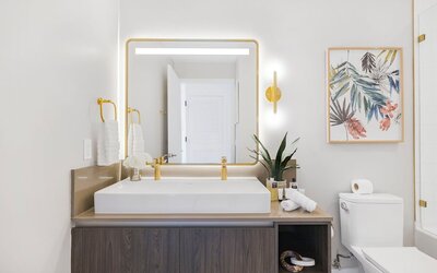 Lux Studio W City Views and Pool