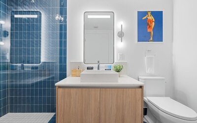 Lux Studio W City Views and Pool