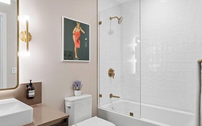 Lux Studio W City Views and Pool