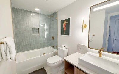 Lux Studio W City Views and Pool