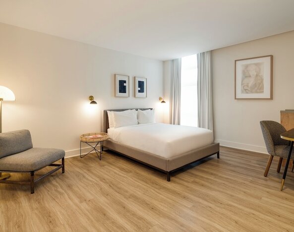 Kenmore Village Hotel, South Beach
