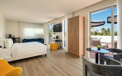 Kenmore Village Hotel, South Beach