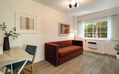Kenmore Village Hotel, South Beach