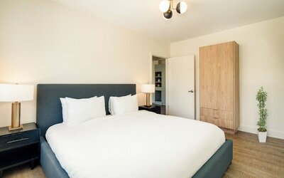 Kenmore Village Hotel, South Beach