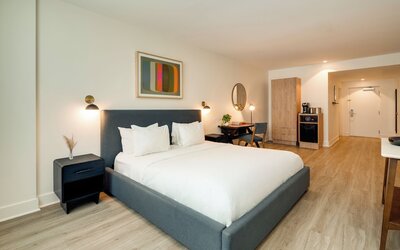 Kenmore Village Hotel, South Beach