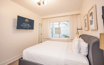 Kenmore Village Hotel, South Beach