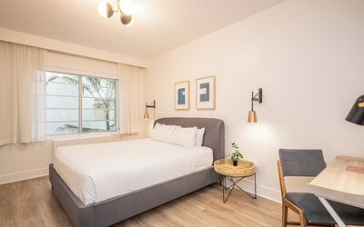 Kenmore Village Hotel, South Beach