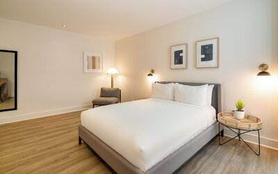 Kenmore Village Hotel, South Beach