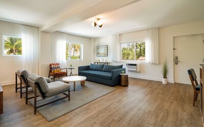 Kenmore Village Hotel, South Beach