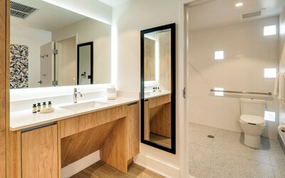 Kenmore Village Hotel, South Beach