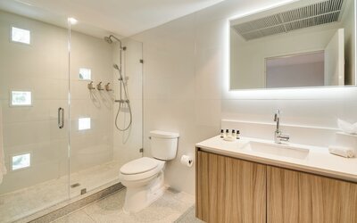 Kenmore Village Hotel, South Beach