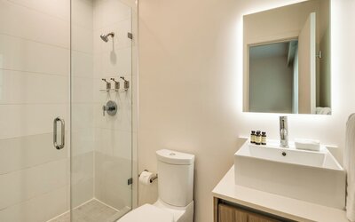 Kenmore Village Hotel, South Beach