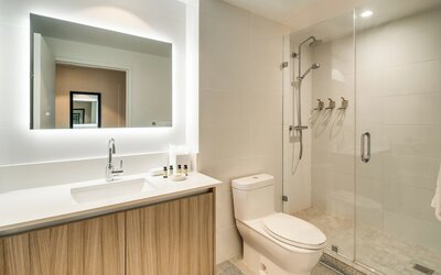 Kenmore Village Hotel, South Beach