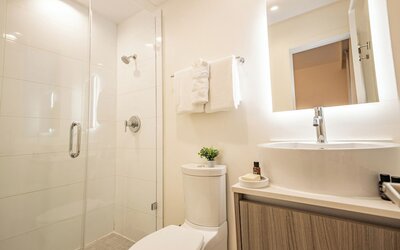 Kenmore Village Hotel, South Beach