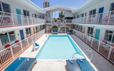 Waterside Hotel and Suites