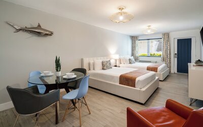 Waterside Hotel and Suites