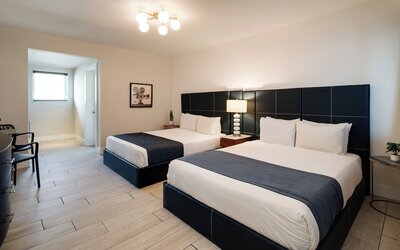 Waterside Hotel and Suites