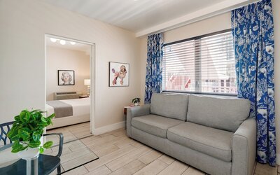 Waterside Hotel and Suites
