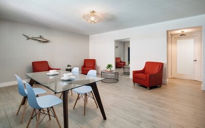 Waterside Hotel and Suites