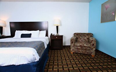 Day use room at Coratel Inn & Suites By Jasper Newton.
