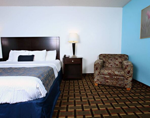 Day use room at Coratel Inn & Suites By Jasper Newton.