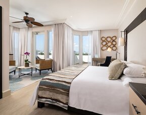 The Palms Hotel & Spa