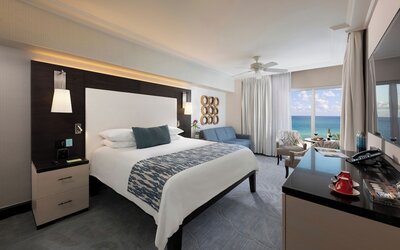 The Palms Hotel & Spa