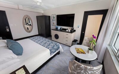 The Palms Hotel & Spa
