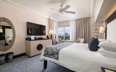 The Palms Hotel & Spa