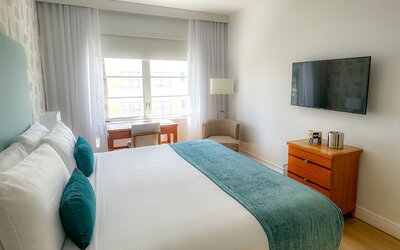 Avalon Hotel