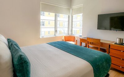 Avalon Hotel