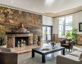 Essex House By Clevelander