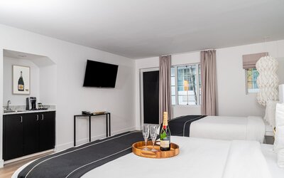 Essex House By Clevelander