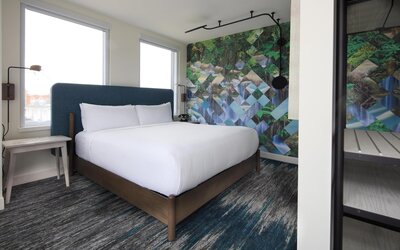 Canvas Moncton, Tapestry Collection by Hilton