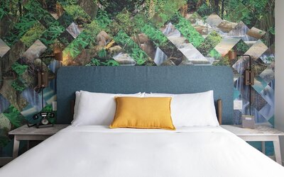 Canvas Moncton, Tapestry Collection by Hilton
