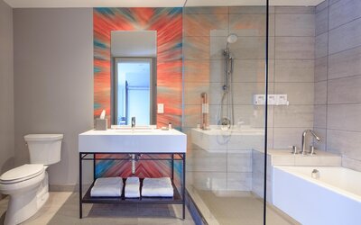Canvas Moncton, Tapestry Collection by Hilton