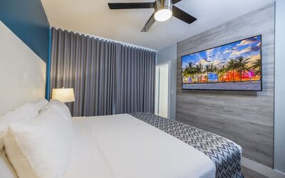 The Colony Hotel